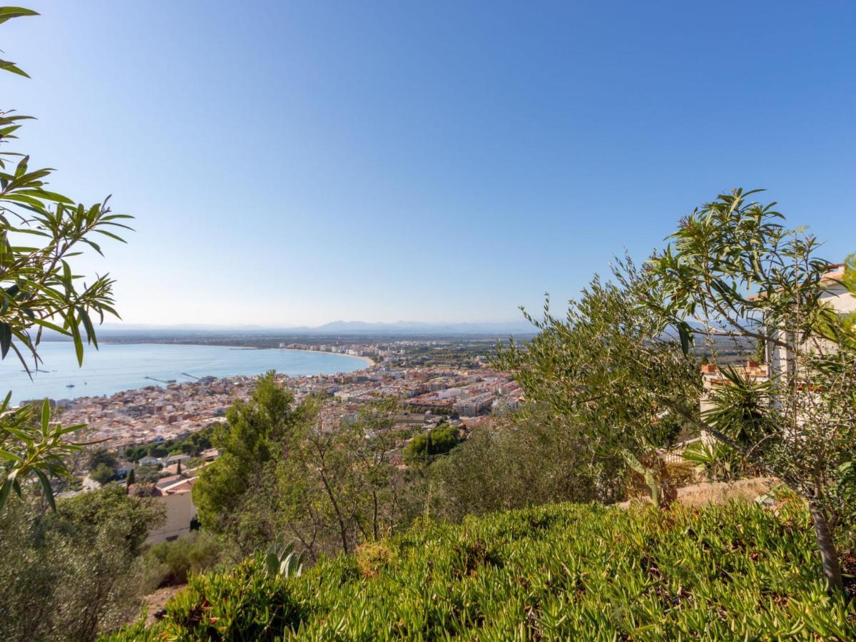 Holiday Home Villa Cecilia Rosas Exterior foto